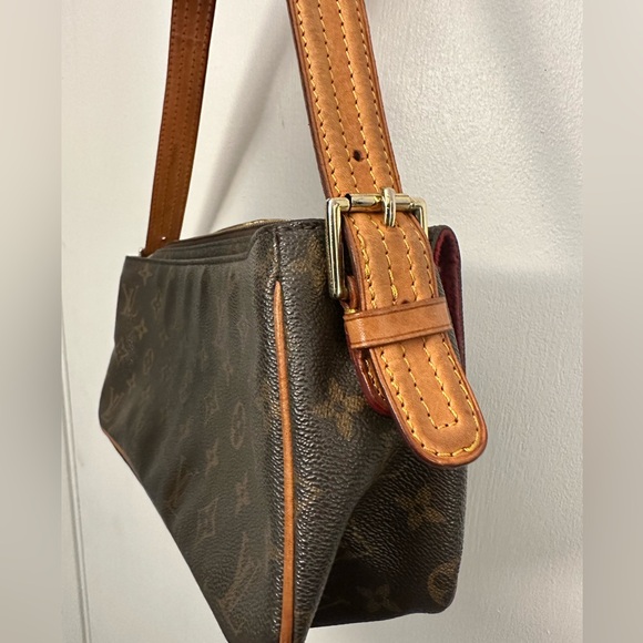 Authentic Vintage Louis Vuitton Viva Cite MM - Picture 5 of 10